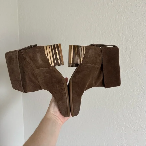 Anthropologie X ANTELOPE Brown Suede Leather Almond Toe Block Heel Slouc… - Picture 2 of 8